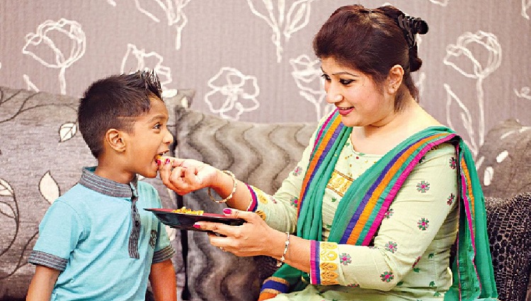 লম্বা হতে সন্তানকে কি খাওয়াবেন ?