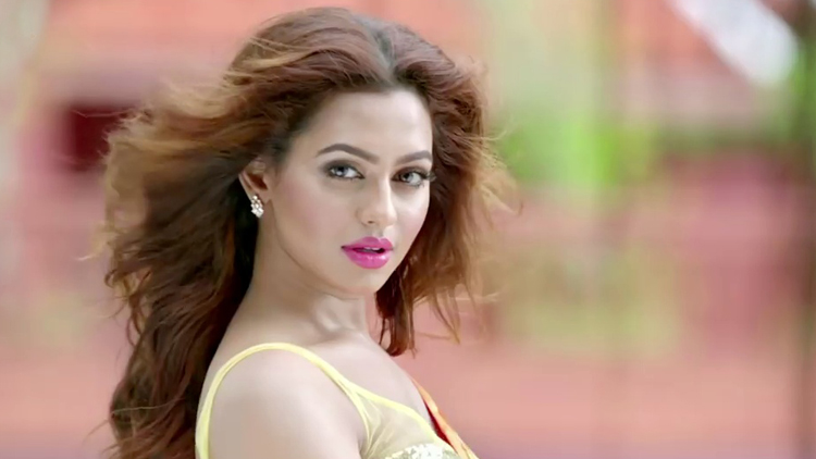 বিবিসি এশিয়ান নেটওয়ার্কে নুসরাত ফারিয়া