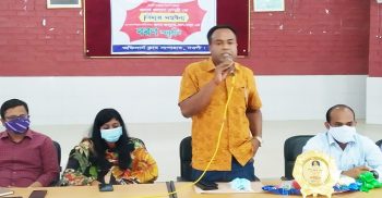 সাপাহারে কর্মস্থল থেকে চোখের জলে বিদায় নিলেন ইউএনও কল্যাণ চৌধুরী