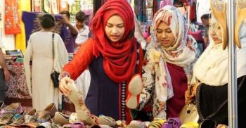 আগামী বৃহস্পতিবার থেকে দোকান খুলবে ব্যবসায়ীরা