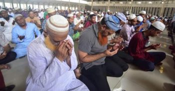 প্রার্থনায় রমজানের দ্বিতীয় জুমা