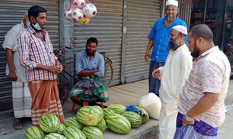 কলাপাড়ায় এই প্রথম ওজনে তরমুজ বিক্রি শুরু