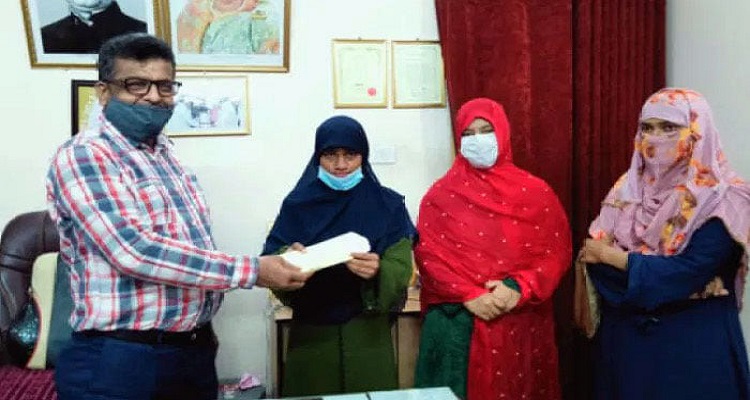 দরিদ্র পরিবারের সন্তান রুহানীর স্বপ্ন পুরণে দায়িত্ব নিলেন পৌর মেয়র মিন্টু