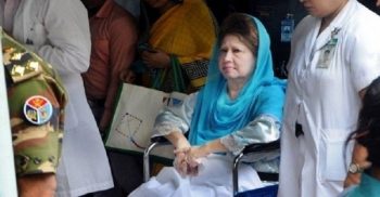 অসুস্থ খালেদা জিয়ার জন্য দোয়া করায় চাকরি হারাল ইমাম
