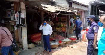 গলাচিপায় সরকারি বিধিনিষেধ কার্যকরে তৎপর প্রশাসন