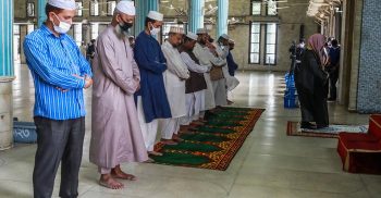 রমজানে মসজিদে নামাজ আদায়ে ১০ নির্দেশনা!