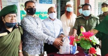 সাপাহারে আনসার ও ভিডিপি সদস্যরা পেল ঈদের শুভেচ্ছা উপহার