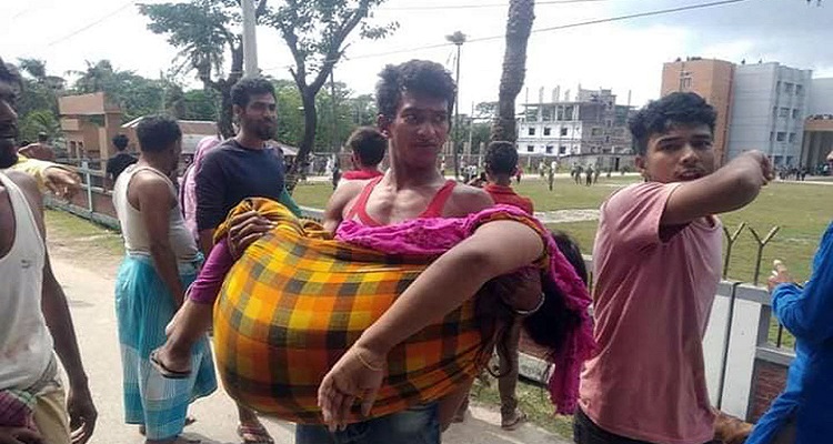 আনসার ব্যাটালিয়ান ও স্থানীয়দের সাথে হামলা পাল্টা হামলা: নারীসহ আহত ১৪