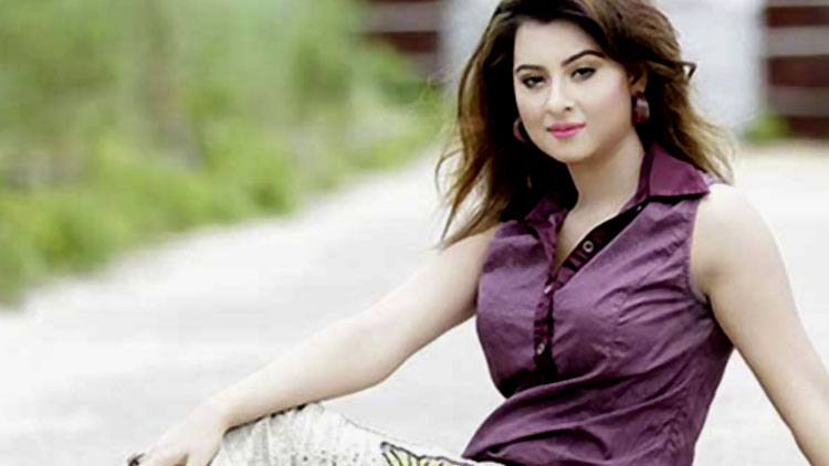 নতুন যে গুঞ্জন তৈরি হয়েছে সেটা আমাকে অবাক করেছে: বুবলী