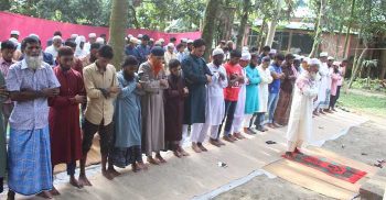 দেশের যেসব জায়গায় আজ পালিত হচ্ছে ঈদুল ফিতর