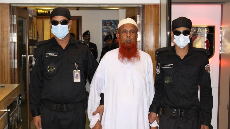 এশার নামাজ পড়িয়ে খুন, লাশ গুম করে পড়ালেন ফজরের নামাজ