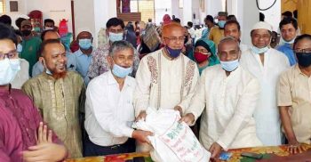 সাড়ে ৭ হাজার পরিবারে পৌঁছে গেলো শিক্ষামন্ত্রীর ঈদ উপহার