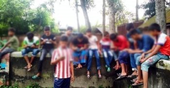 শিক্ষাপ্রতিষ্ঠান বন্ধ থাকায় শিক্ষার্থীরা অসামাজিক কাজে জড়িয়ে পড়ছে