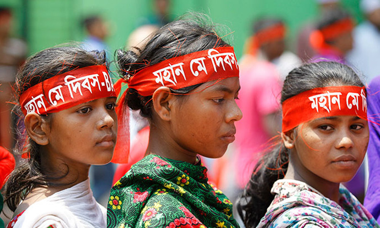 আজ মহান মে দিবস
