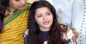 নাসির উদ্দিনসহ ৬ জনের বিরুদ্ধে পরীমণির মামলা