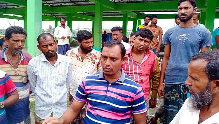 কলাপাড়ায় সমুদ্রগামী জেলেদের প্রশিক্ষন কর্মশালা