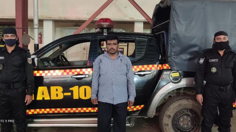 রাজধানীর যাত্রাবাড়ী থেকে চাঁদাবাজির অভিযোগে একজন গ্রেফতার
