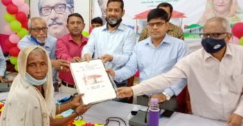 গলাচিপায় ঘর পেল ৫০০ ভূমিহীন ও গৃহহীন পরিবার