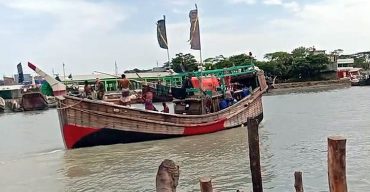 শেষ হয়েছে নিষেধাজ্ঞা: ফের ইলিশ শিকারে সাগরে যাচ্ছে জেলেরা