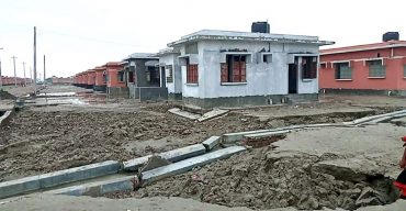 অতিবৃষ্টিতে পায়রা সমুদ্র বন্দরের নির্মিত পুনর্বাসন কেন্দ্রে ধ্বস