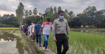 ইউএনও-ওসি’র প্রচেষ্টায় চলাচলের রাস্তা পেল অবরুদ্ধ ২৫পরিবার