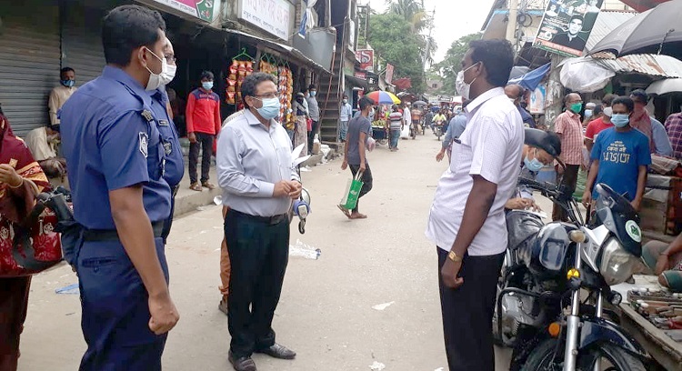 কলাপাড়ায় মাস্ক না পড়ায় অর্থদন্ড