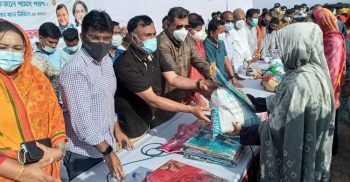রাজধানীর ভাটারা থানায় অসহায় ও দুস্থদের মাঝে যুবলীগের ত্রাণ বিতরণ