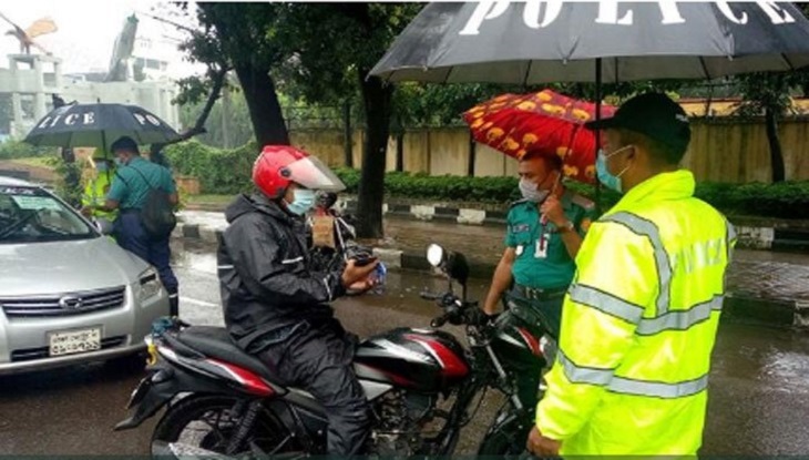 লকডাউনের তৃতীয় দিন: রাজধানীতে গ্রেফতার ৬২১
