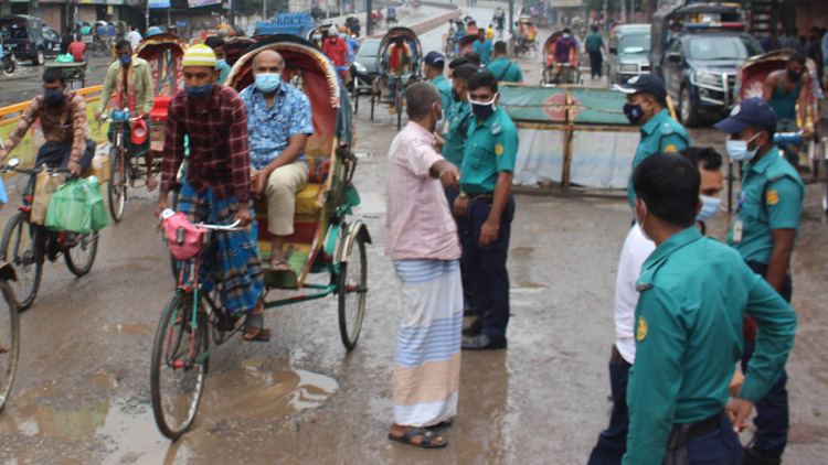 কারণ ছাড়া বের হয়ে রাজধানীতে আটক দেড় শতাধিক