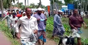 সোনাবাহিনীর উপস্থিতি টের পেয়ে দৌড়ে পালিয়েছে গরু ক্রেতা ও বিক্রেতা