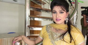 গৃহকর্মীকে নির্যাতন: চিত্রনায়িকা একা আটক, বাসা থেকে ইয়াবা-মদ উদ্ধার