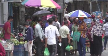 কঠোর লকডাউনে ঝিনাইদহে মোড়ে মোড়ে চেকপোস্ট তবুও বেড়েছে মানুষ ও যান চলাচল