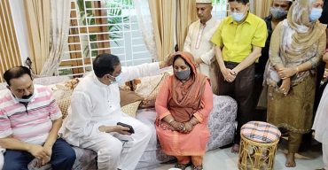 দীর্ঘ ২২ বছর পর মেয়র আইভীর বাসায় শামীম ওসমান