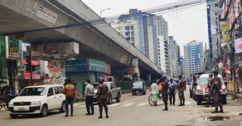রাজধানীতে সকাল থেকেই তৎপর ভ্রাম্যমাণ আদালত