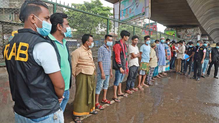 সাত দিন কঠোর লকডাউনের প্রথম দিনে আটক ৪৯৭