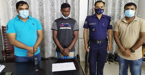 আমতলীতে ৩০ পিচ ইয়াবাসহ চিহ্নিত মাদক কারবারী গ্রেফতার