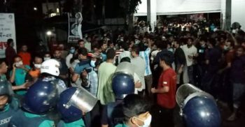 বরিশাল সিটি মেয়রসহ ৯৩ জনের বিরুদ্ধে পুলিশের মামলা