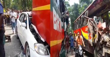 বরিশালে ভয়াবহ সড়ক দুর্ঘটনায় আহত ১৩