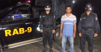 কমলগঞ্জে র্যা বের অভিযানে পলাতক আসামী গ্রেফতার