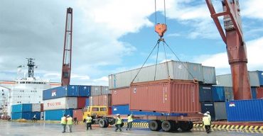চট্টগ্রাম বন্দরে চীনা জাহাজের ৭ নাবিক করোনাক্রান্ত, পণ্য খালাস বন্ধ