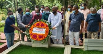 সাবেক অর্থমন্ত্রীর কবরে ফুল দিয়ে শ্রদ্ধা জানালেন পৌর বিএনপি‘র নতুন কমিটি