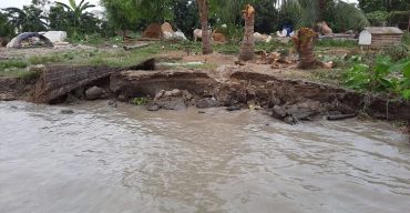 পদ্মায় পানি বৃদ্ধিতে শরীয়তপুরের জাজিরার কুন্ডেরচর ইউনিয়নে ভাঙন শুরু