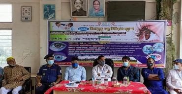 গলাচিপায় পাবলিক পরীক্ষা কেন্দ্রসমূহে প্লাষ্টিকের বেঞ্চ বিতরণ