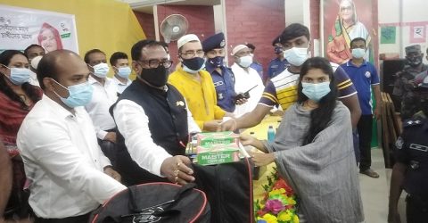 বাল্যবিবাহ ও মাদকমুক্ত সমাজ গড়তে সংস্কৃতিকর্মীদের ভূমিকা রাখার আহবান খাদ্যমন্ত্রীর