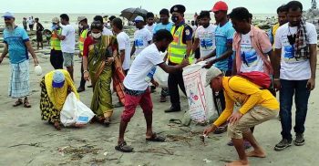 কুয়াকাটায় সৈকতে পারিস্কার পরিচ্ছন্নতা ও ম্যারাথন দৌড় প্রতিযোগিতা