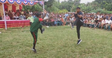 শৈলকুপায় অনুষ্ঠিত হয়ে গেল গ্রাম বাংলার ঐতিহ্যবাহী লাঠিখেলা