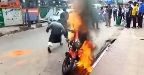 সেই পাঠাও চালককে মোটরসাইকেল উপহারের ঘোষণা
