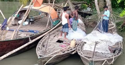 জেলে পরিবারে ১১ হাজার মেট্রিক টন চাল দেবে সরকার