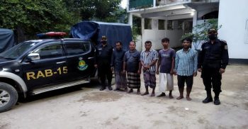 কক্সবাজারে ৪ লাখ ৩০হাজার পিস ইয়াবাসহ আটক ৫