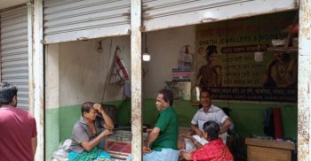 সাভারের আশুলিয়ায় ১৮টি স্বর্ণের দোকানে দুর্ধর্ষ ডাকাতি